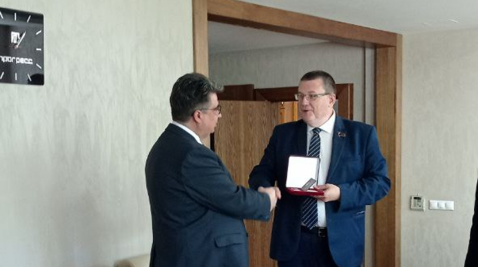 ПРОТВИНО. Депутат Московской областной Думы от партии "Единая Россия" посетил АО"Прогресс".