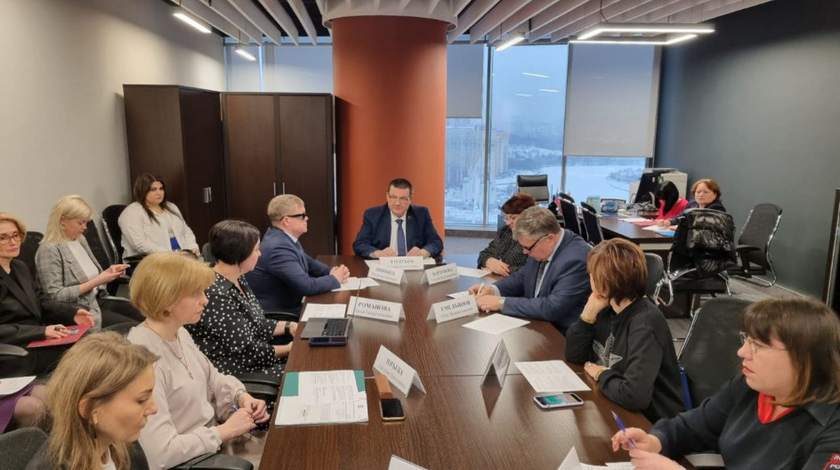 Под председательством Андрея Голубева состоялось расширенное заседание Комитета по социальной политике и здравоохранению ,