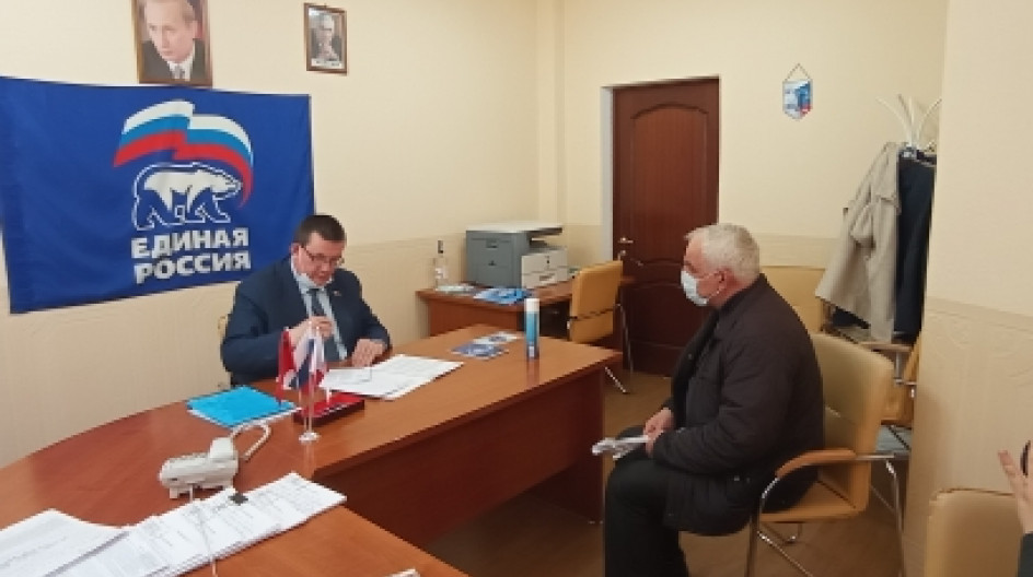 СТУПИНО. Помощь оказана! - областной депутат решил положительно почти все вопросы обратившихся к нему на приеме жителей