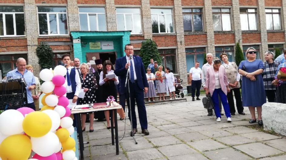 ОЖЕРЕЛЬЕ. Школа №10 в мкр. Ожерелье открыла двери для 683 учеников