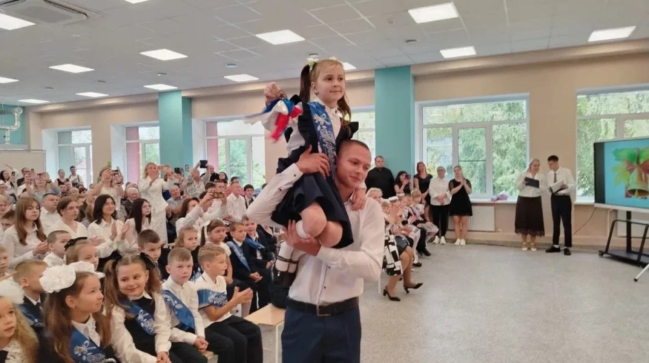 КАШИРА. Принял участие в торжественном мероприятии, посвящённом Дню знаний и открытию после капитального ремонта школы № 1 имени Героя Советского Союза А. И. Выборнова, как депутат Московской областной Думы