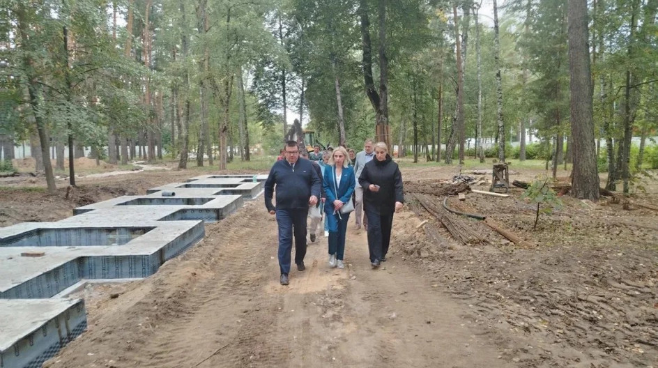 ПРОТВИНО. Как депутат Московской областной Думы принял участие в мониторинге благоустройства сквера «Мирабель»