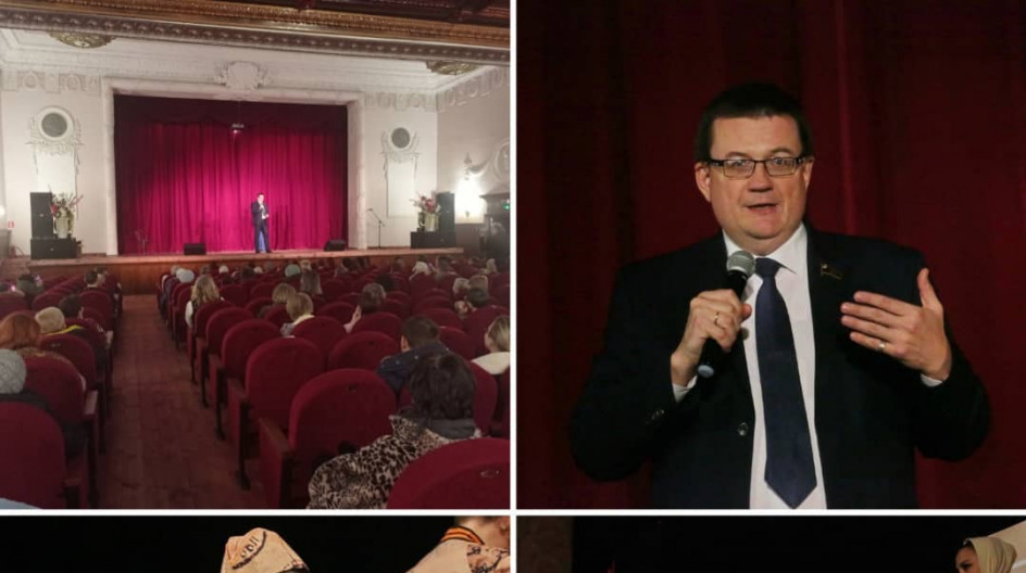 КАШИРА.  Андрей Голубев принял участие в очередном мероприятии в честь годовщины 80-летия битвы за Москву, которое прошло в ДК имени Ленина.