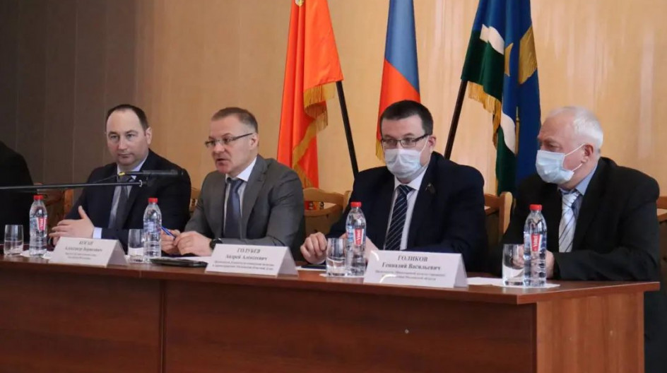 СТУПИНО. Андрей Голубев отчитался о работе в прошлом году.