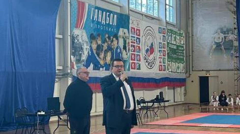ПРОТВИНО. В преддверии Дня народного единства принял участие в торжественном открытии патриотического турнира Спортивного клуба «Эридан» по спортивному поединку - керуги