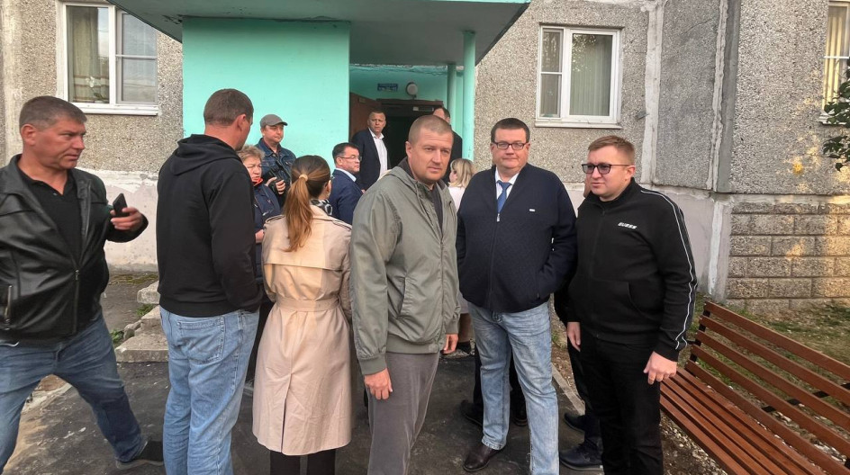 УСАДЫ. Благодарен главе городского округа Ступино Сергею Геннадьевичу Мужальских за участие в совместном рабочем выезде в село Усады, где всесте с командой администрации, депутатами фракции «Единая Россия» встретился с жителями.