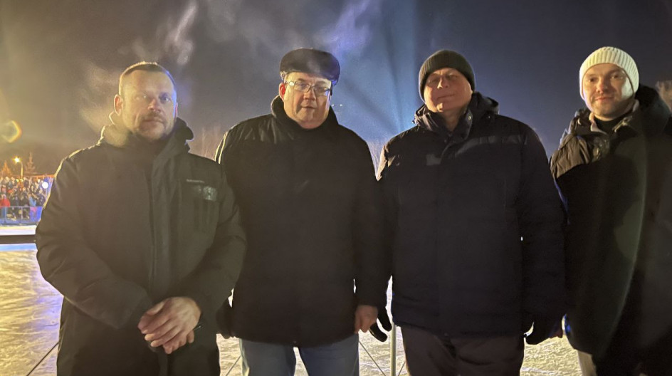 КАШИРА. Большое событие в жизни городского округа Кашира. В рамках проекта Губернатора «Зима в Подмосковье» с великолепной программой на катке стадиона «Энергетик» выступили звезды российского фигурного катания.