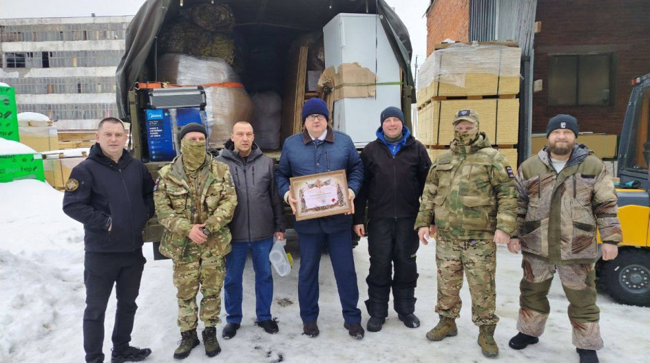 СТУПИНО. Принял участие в формировании груза для наших защитников в 52-ю гвардейскую артиллерийскую бригаду ВДВ.
