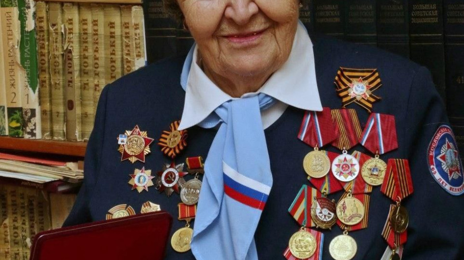 КАШИРА. На Новогодних праздниках навестил нашу уважаемую Веру Ивановну Панову - ветерана войны и труда.