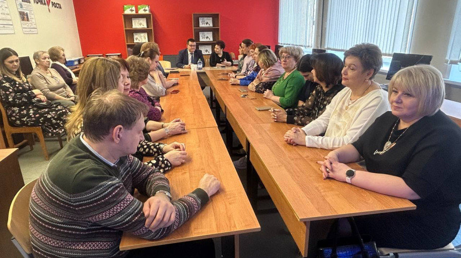 ПРОТВИНО. Представил свой отчет коллективу МБОУ "Гимназия Протвино"