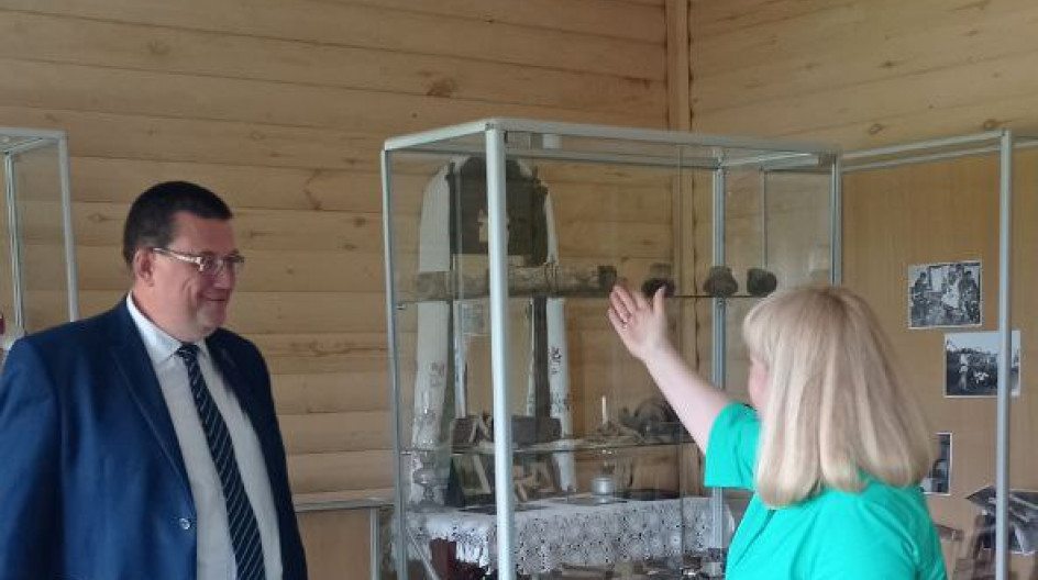 ЛИПИЦЫ. Андрей Голубев посетил МБОУ «Липицкая средняя общеобразовательная школа имени Героя Советского Союза Евгения Петровича Тарасова» и исполнил наказ.