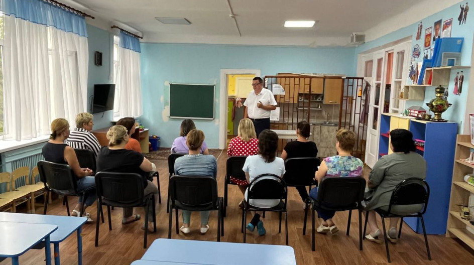 ГОРОДИЩЕ. Встретился с коллективом МАДОУ №6 "Зоренька" д.Городище.