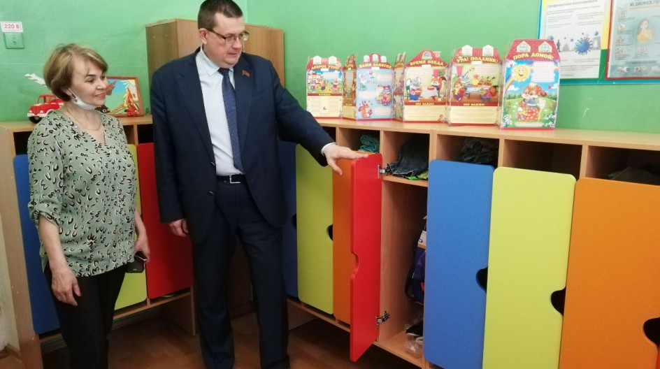 ТАТАРИНОВО. Дела важнее слов. Андрей Голубев помогает детскому саду в Татариново