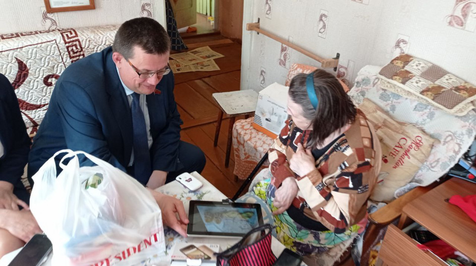 ТАРАСКОВО. Добровольческая работа продолжается! Депутат Мособлдумы Андрей Голубев навестил Светлану Горбунову, инвалида детства