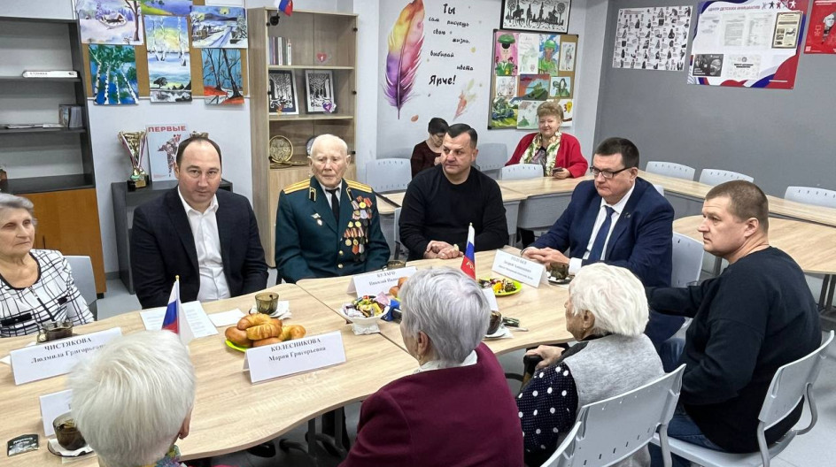 МИХНЕВО. В преддверии Дня Защитника Отечества встретился с ветеранами Великой Отечественной войны в поселке Михнево городского округа Ступино