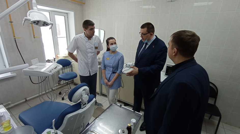 КАШИРА. Дело сделано! Андрей Голубев исполнил очередной наказ-подарил стоматологии новую установку