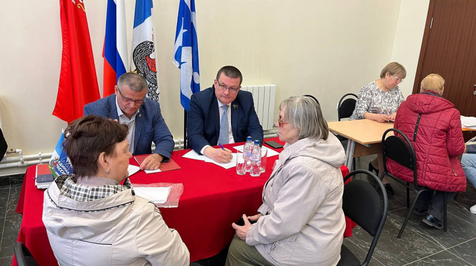 ЛЁДОВО. Провёл прием граждан в рамках выездной администрации
