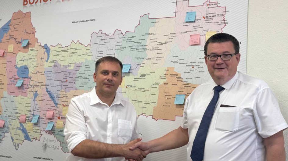ВОЛОГДА. Провёл рабочую встречу с министром здравоохранения Вологодской области Николаем Николаевичем Гонтюревым и членами его команды.