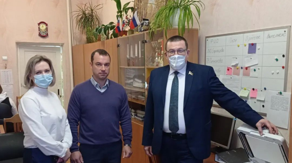 ОЗЁРЫ. Андрей Голубев  исполнил ещё один наказ избирателей.