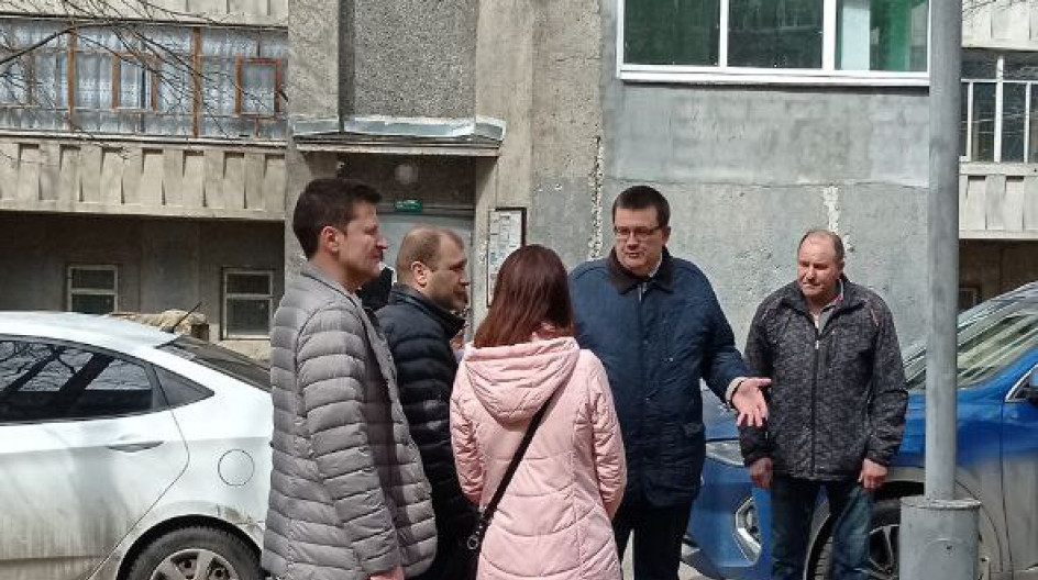 ПРОТВИНО. В рамках поручения фракции депутат Мособлдумы от фракции "Единая Россия" Андрей Голубев провел мониторинг выполнения программы развития комфортной городской среды  в рамках реализации проекта «Светлый город».