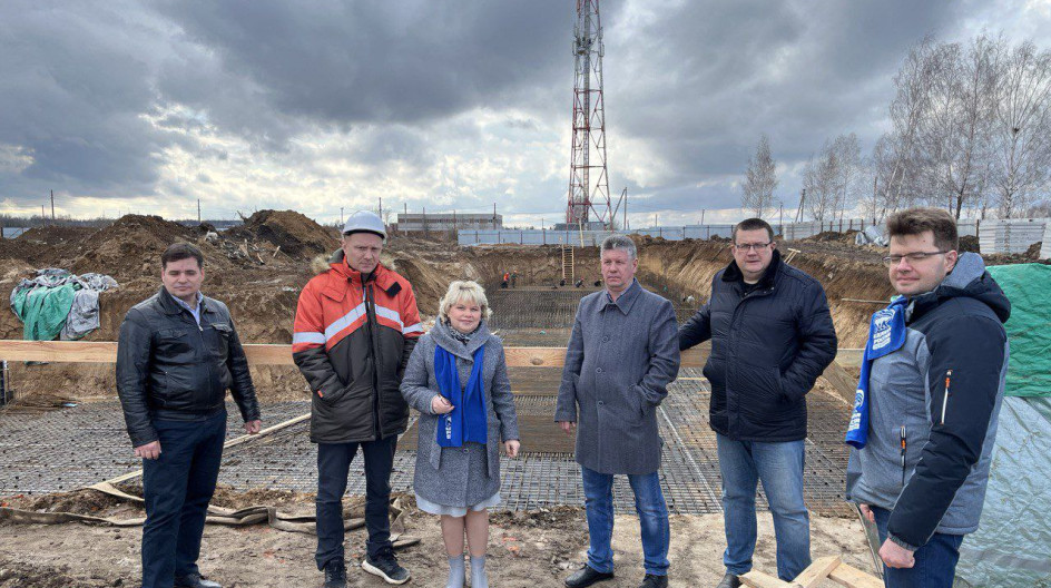 КАШИРА. Рабочий выезд на стройплощадку нового социально значимого обьекта-нового здания отдела полиции.