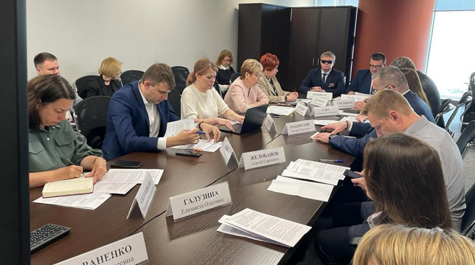 24 мая под председательством Андрея Голубева состоялось расширенное заседание профильного Комитета по вопросам отдыха и оздоровления детей.