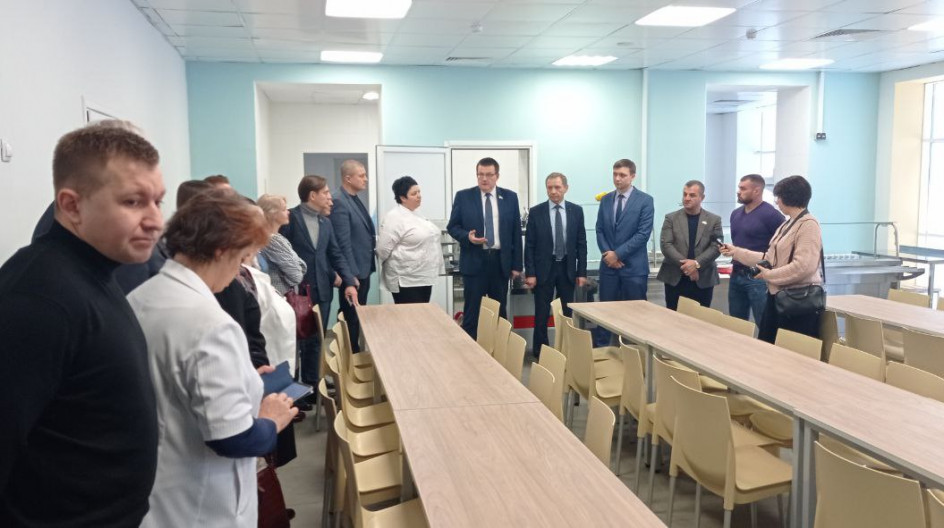 СТУПИНО. 25 ноября провел отчёт по исполнению наказов жителей нашего округа в школе №1