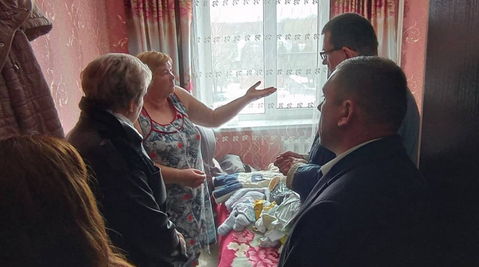 ЗЕНДИКОВО. Помощь пришла оперативно. В Зендиково после обращения Андрея Голубева начнут ремонтировать кровлю