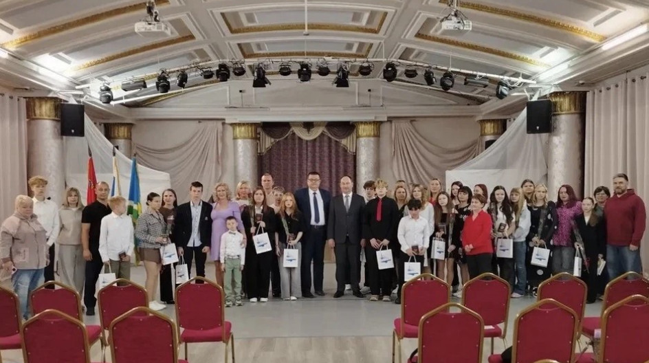 СТУПИНО. Принял участие в торжественном мероприятии по вручению первых паспортов юным гражданам городского округа Ступино