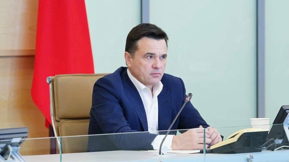 Принял участие в заседании фракции партии Единая Россия в Мособлдуме.