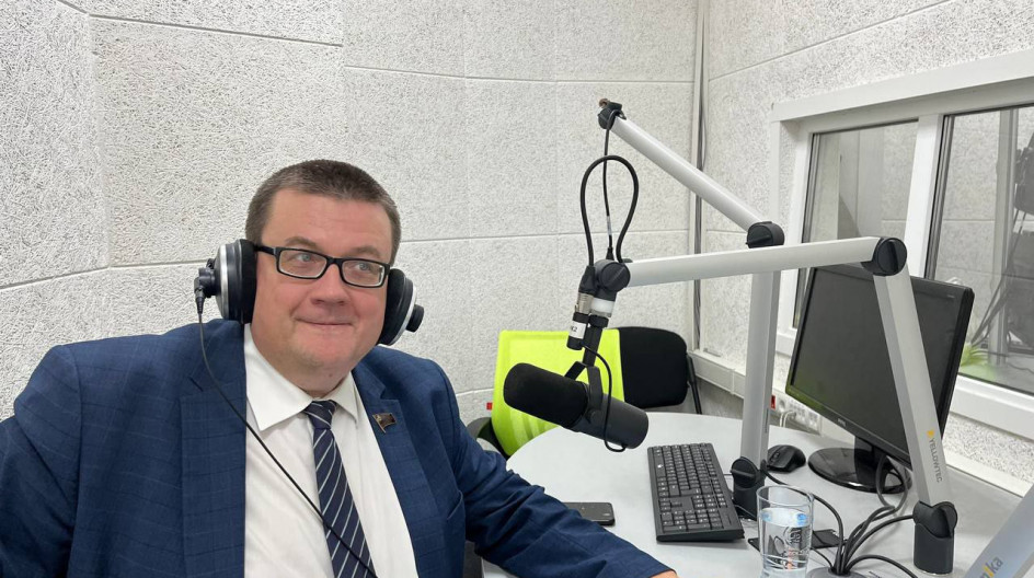 Вчера записал на Радио1 программу посвященную трудоустройству несовершеннолетних в Московской области